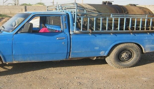 کشف ۲۳۰۰ لیتر گازوئیل قاچاق از یک نیسان در شاهرود