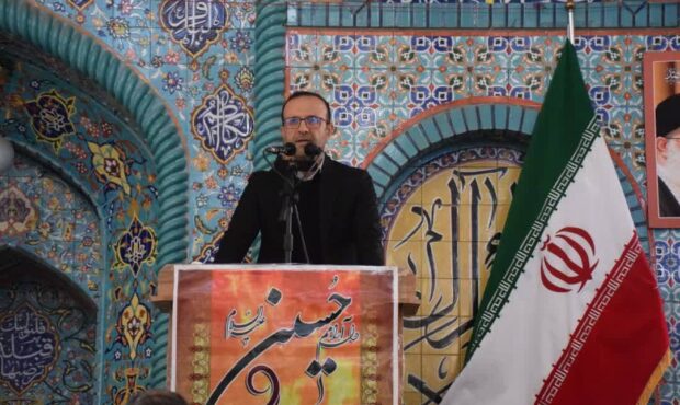 نقش عالمان و دانشمندان در تحقق آرمان‌های انقلاب اسلامی