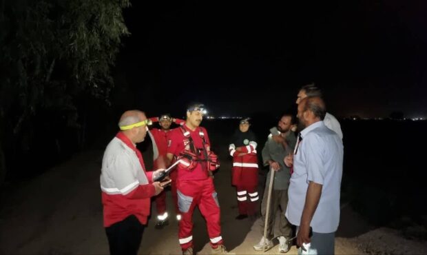 نجاتگران هلال احمر گردشگرانی که در کوهستان شاهرود و مناطق جنوبی گرمسار مفقود شده بودند را پیدا کردند نجاتگران هلال احمر گردشگرانی که در کوهستان شاهرود و مناطق جنوبی گرمسار مفقود شده بودند را پیدا کردند