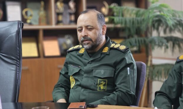 دیدار فرمانده سپاه ناحیه شاهرود با کارگران نمونه به مناسبت هفته کار و کارگر/تصویر دیدار فرمانده سپاه ناحیه شاهرود با کارگران نمونه به مناسبت هفته کار و کارگر/تصویر