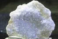 ۵۵ تن سنگ سلیستین قاچاق در توقیف پلیس شاهرود