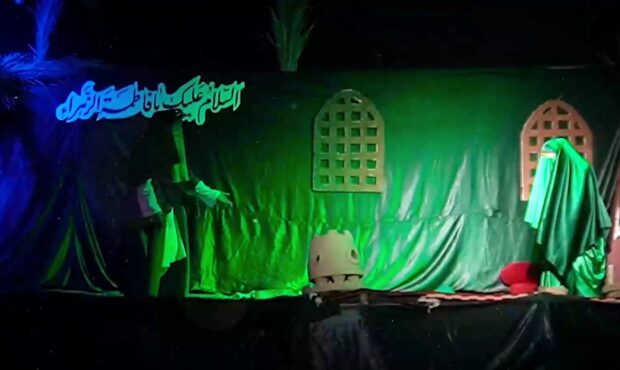 گروه نمایش «آیه» با وجود استعدادها، از کمبود امکانات گلایه‌مند است.