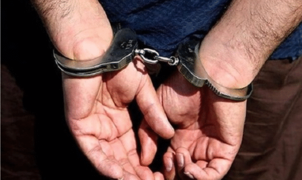 کشف ۵ کیلوگرم شیشه در شاهرود؛ ۲ قاچاقچی دستگیر شدند کشف ۵ کیلوگرم شیشه در شاهرود؛ ۲ قاچاقچی دستگیر شدند