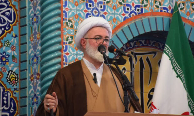 مادری یک ارزش کلان در جامعه باشد