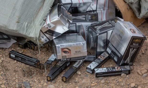 کشف محموله لوازم آرایشی قاچاق در شاهرود کشف محموله لوازم آرایشی قاچاق در شاهرود