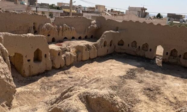 مرمت چاپارخانه تاریخی دهملای شاهرود آغاز شد مرمت چاپارخانه تاریخی دهملای شاهرود آغاز شد
