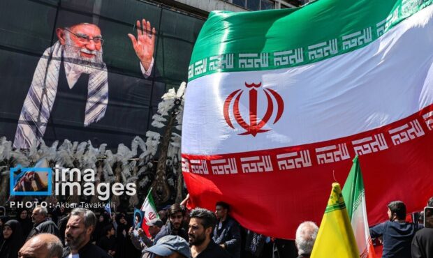 تشییع باشکوه رهبر شهید مولفه اقتدار و وحدت ملی است تشییع باشکوه رهبر شهید مولفه اقتدار و وحدت ملی است
